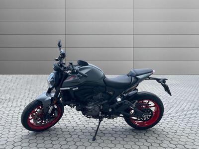 Ducati Monster 937 (2021 - 25) usata