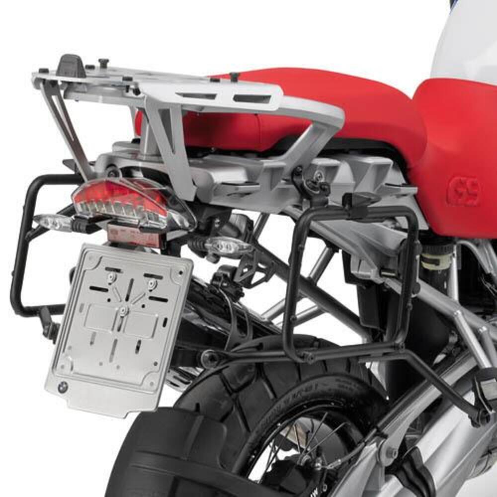 GIVI SRA692 Attacco posteriore in alluminio specif