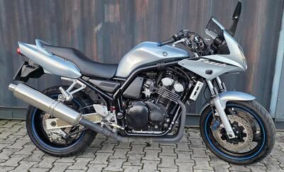 Yamaha FZ6 Fazer (2004 - 07) usata