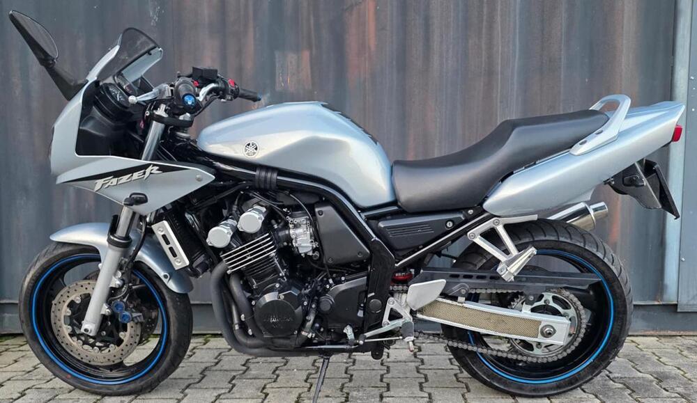 Yamaha FZ6 Fazer (2004 - 07) (2)