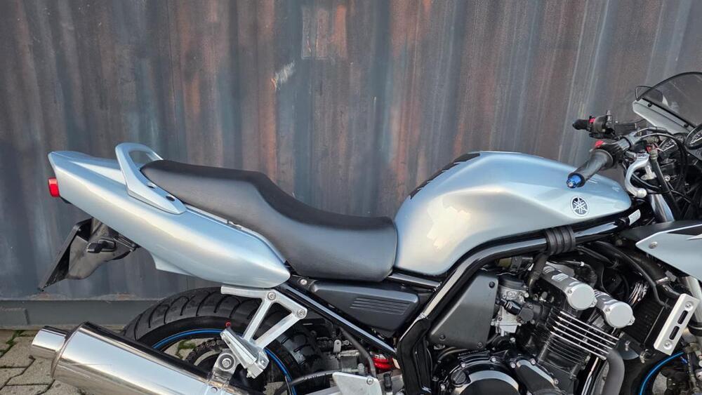 Yamaha FZ6 Fazer (2004 - 07) (9)