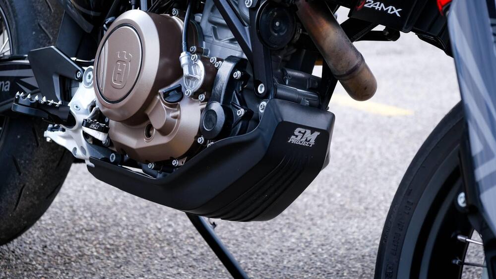 Husqvarna 701 Supermoto (2022) (8)