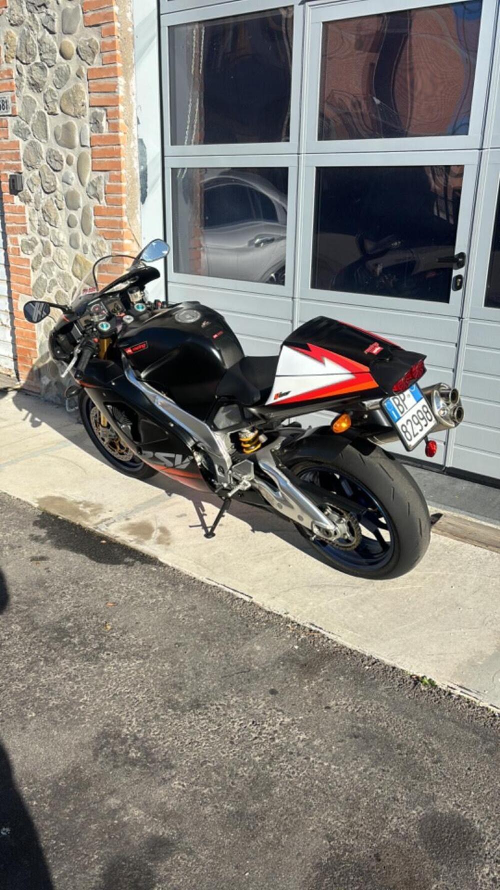 Aprilia RSV 1000 R (2003 - 04) (2)