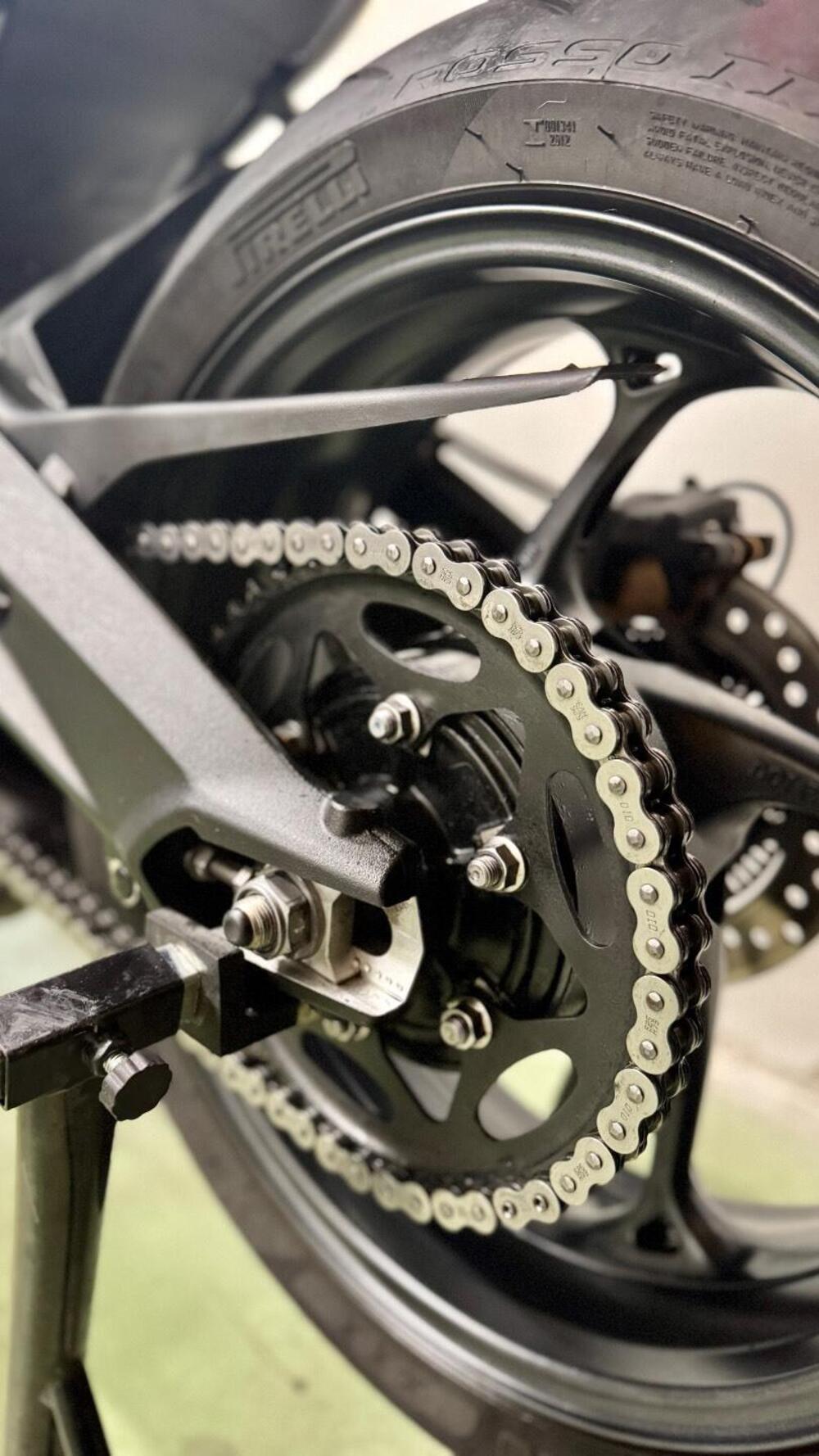 Triumph Street Triple 765 R (2023 - 26) (5)