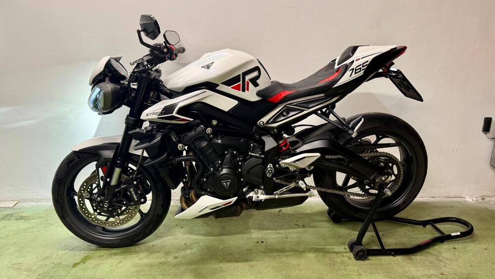 Triumph Street Triple 765 R (2023 - 26) (7)