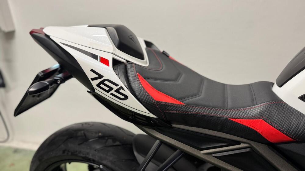 Triumph Street Triple 765 R (2023 - 26) (18)