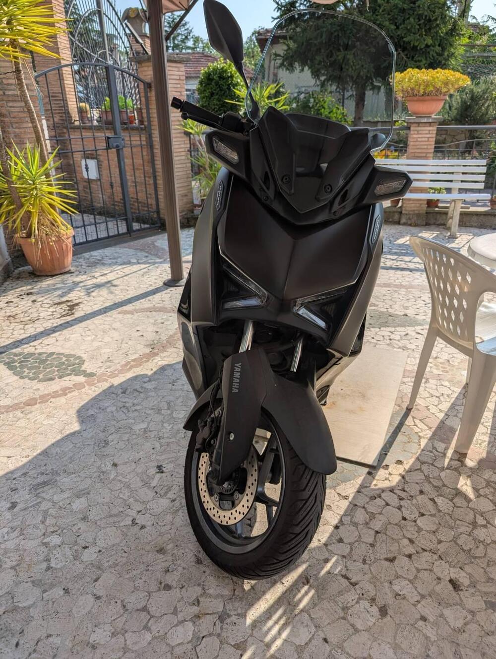 Yamaha X-Max 300 Tech Max (2021 - 24) (2)