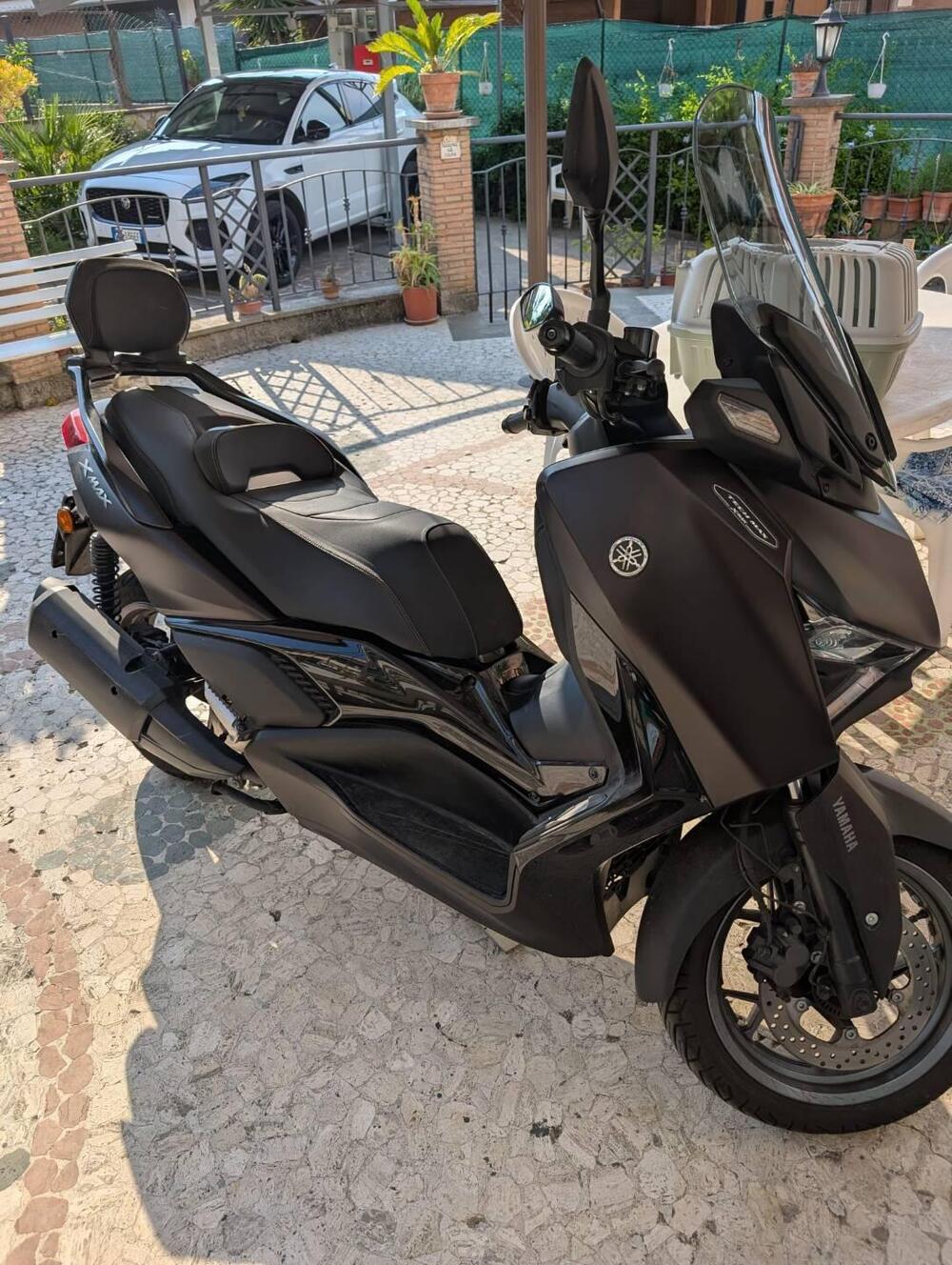 Yamaha X-Max 300 Tech Max (2021 - 24) (4)