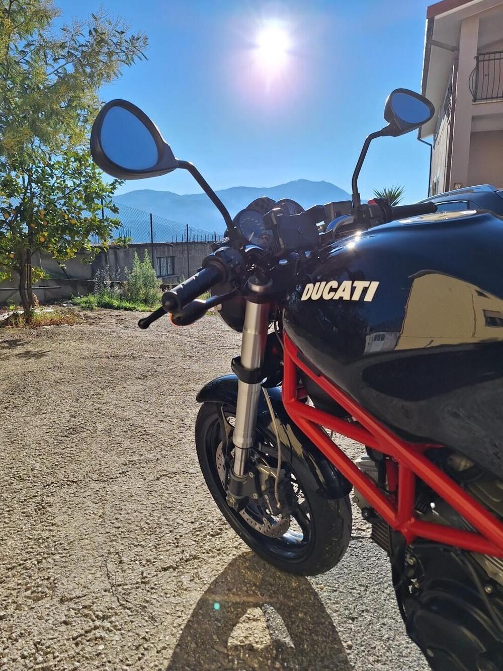 Ducati Monster 695 (2006 - 08) (3)