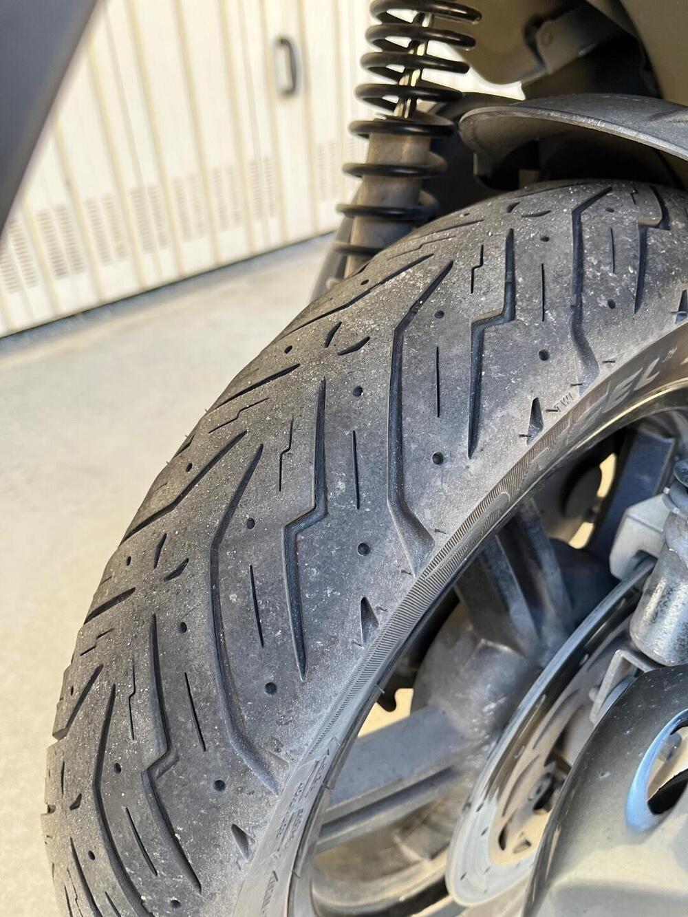 Kymco Agility 200i R16 + (2014 - 17) (7)