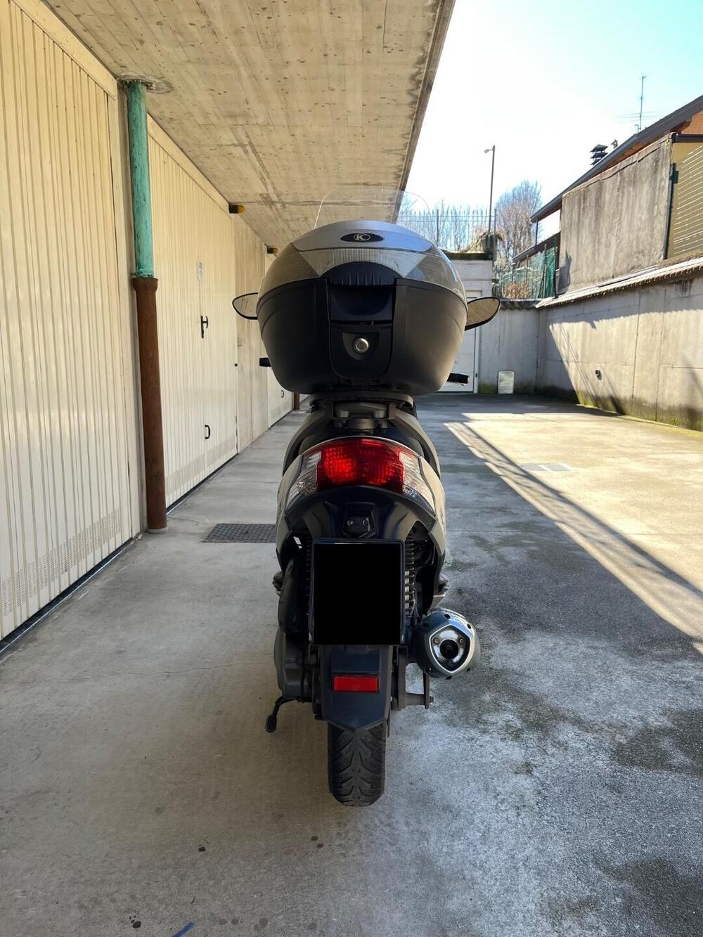 Kymco Agility 200i R16 + (2014 - 17) (4)