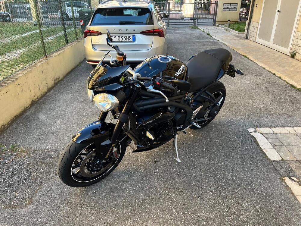 Triumph Speed Triple 1050 R ABS (2016 - 17) (3)