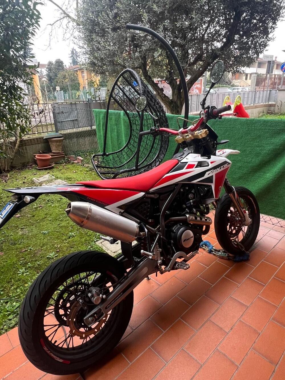 Fantic Motor Motard 125 Performance 4t (2020) (5)