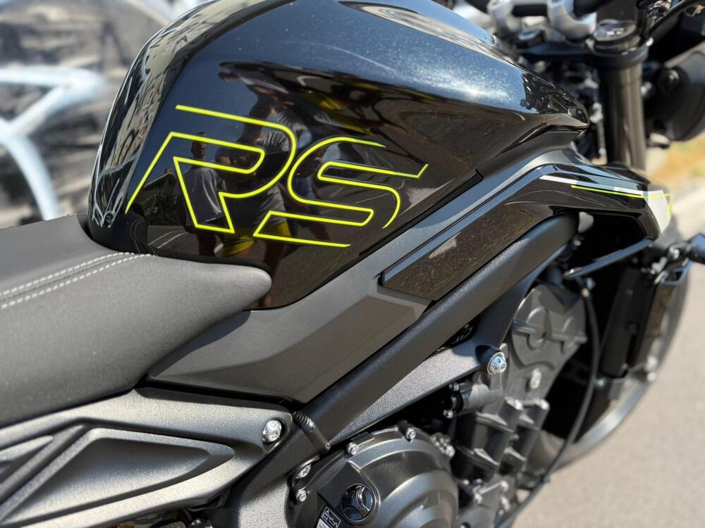Triumph Street Triple 765 RS (2023 - 26) (10)