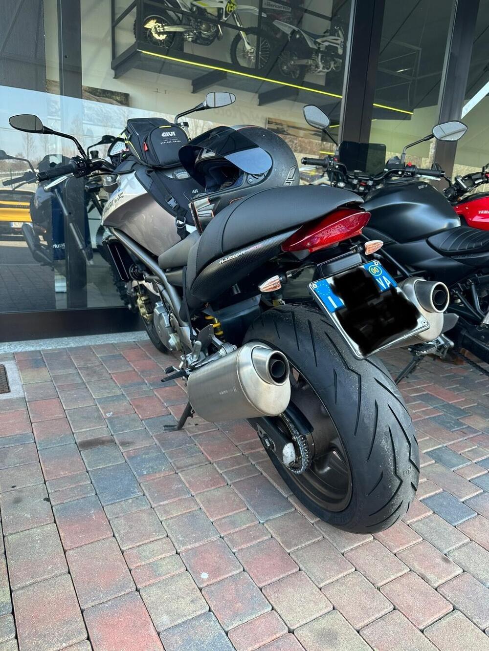 Cagiva Raptor 1000 (2000 - 05) (8)