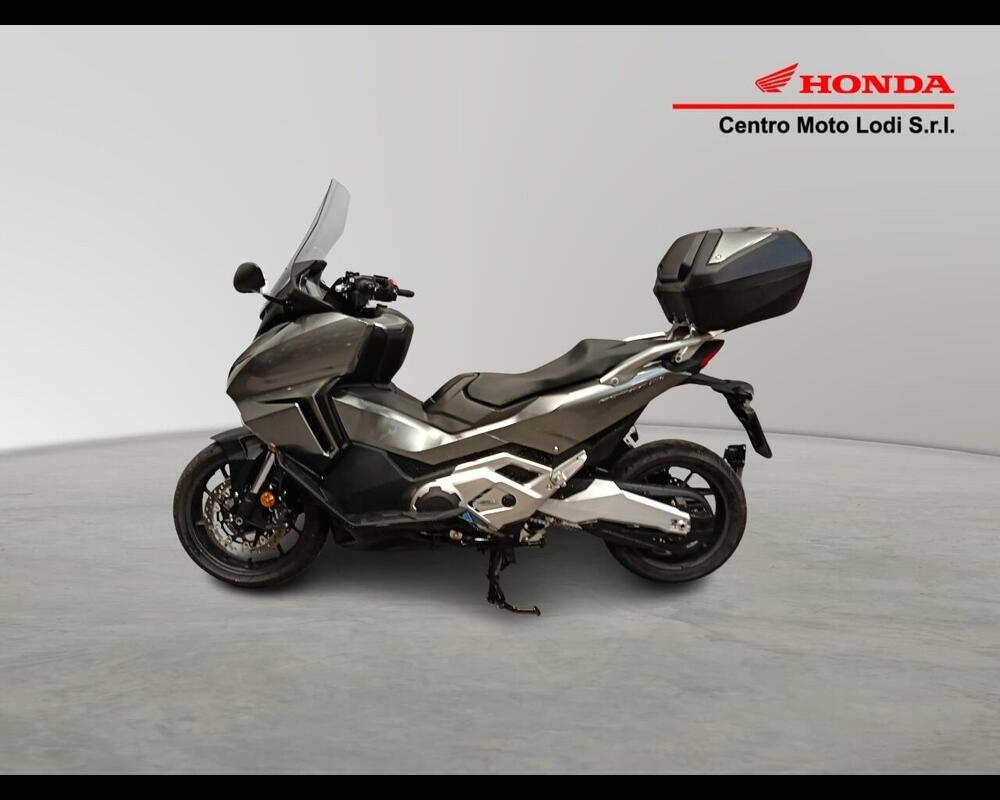 Honda Forza 750 DCT Urban (2021 - 24) (3)