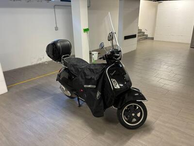 Vespa GTS 300 (2010 - 14) usata