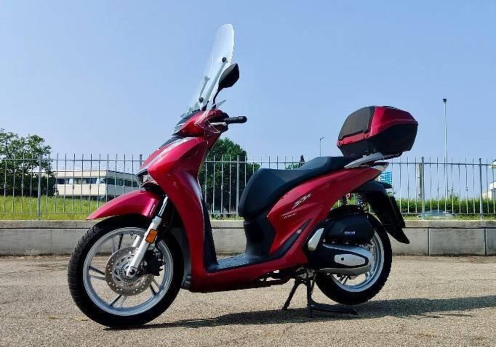 Honda SH 150i (2020 - 23) (2)