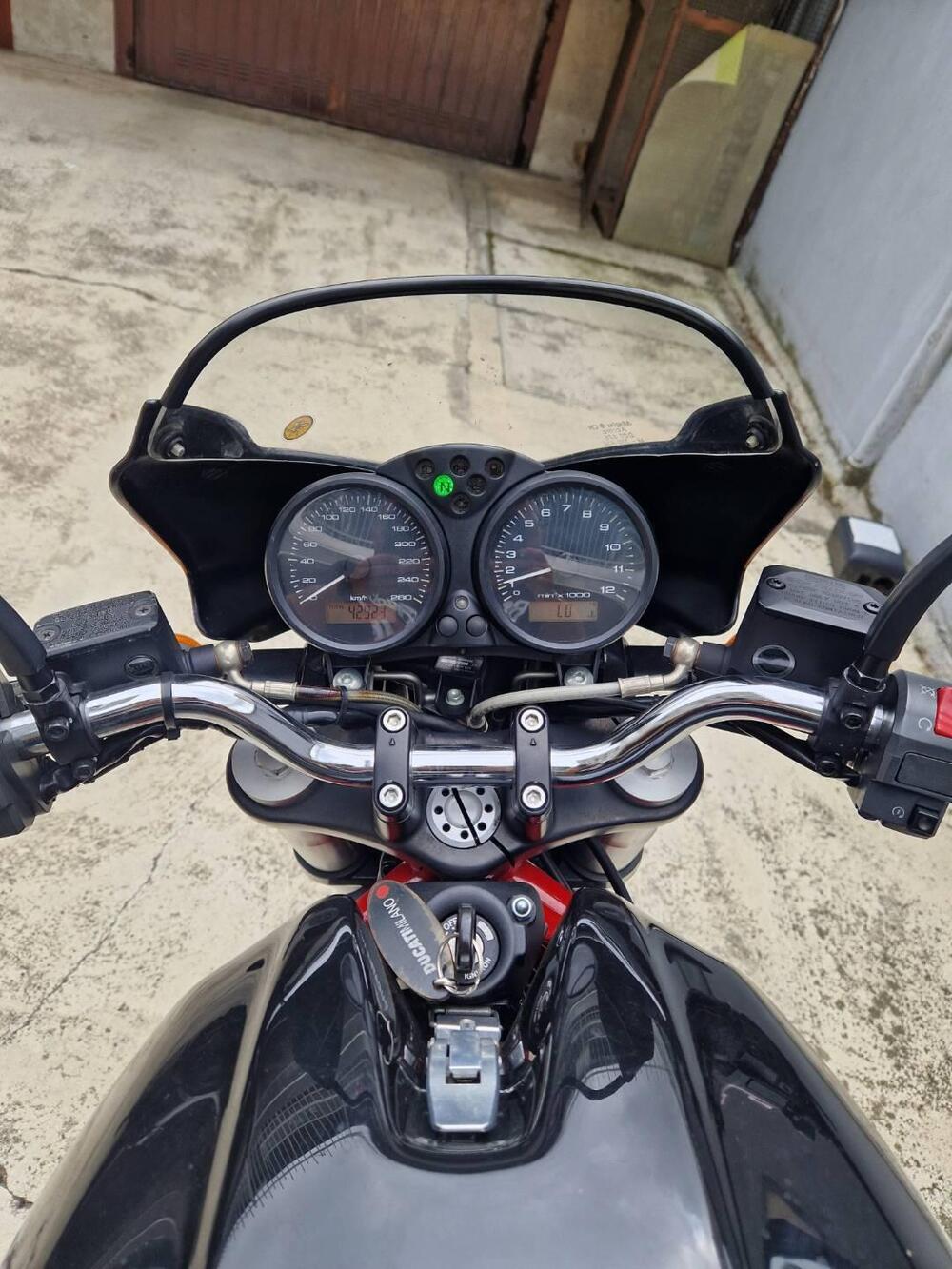 Ducati Monster 695 (2006 - 08) (2)