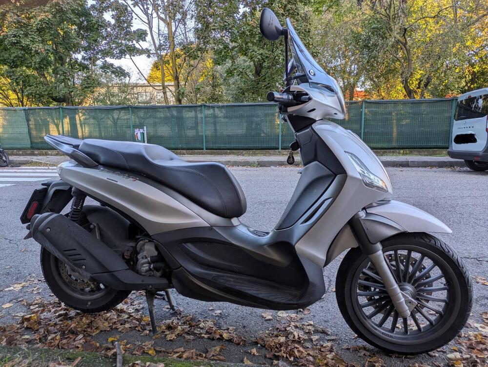 Piaggio Beverly 300 S i.e. ABS-ASR (2016 - 20)
