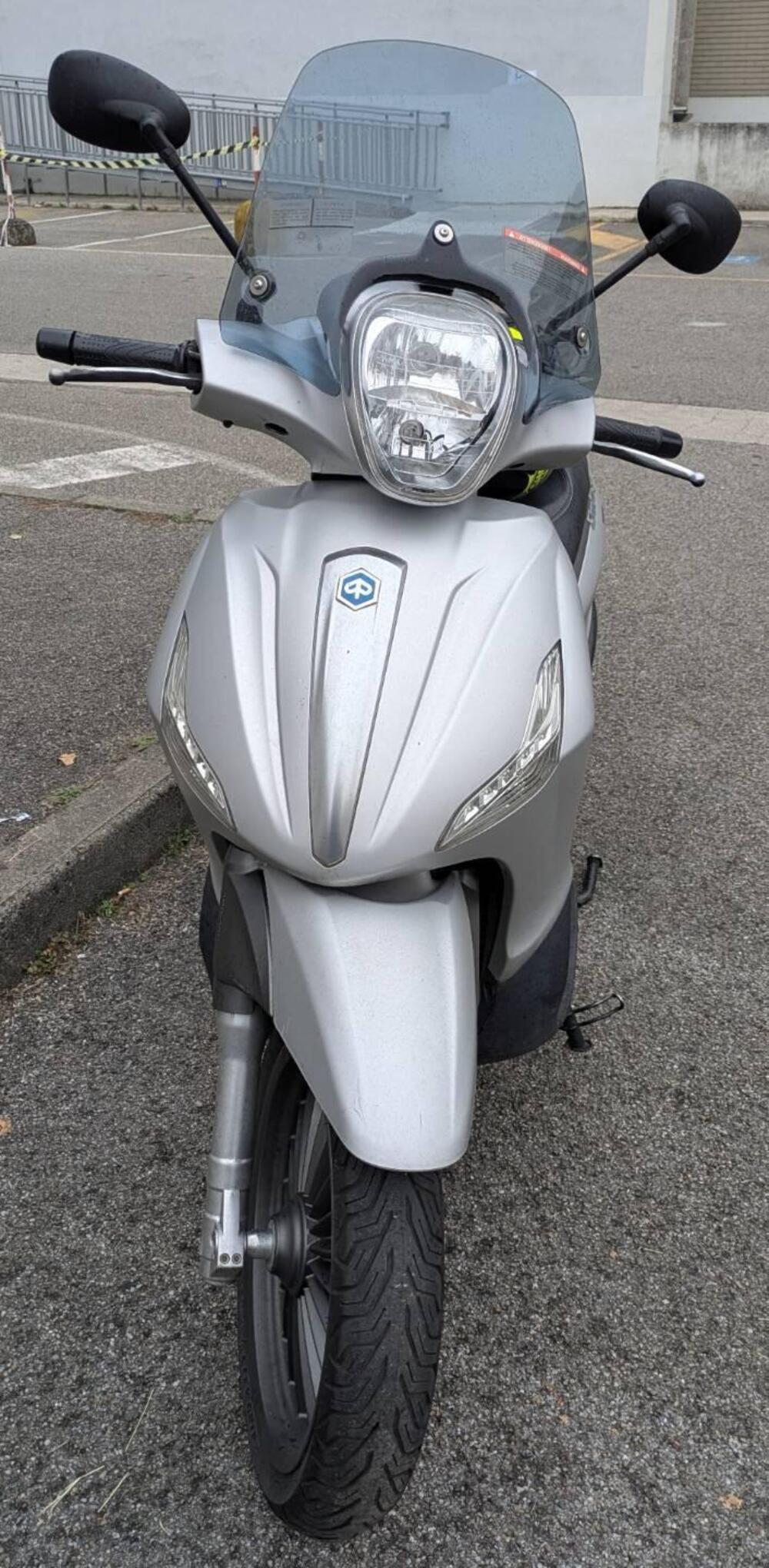 Piaggio Beverly 300 S i.e. ABS-ASR (2016 - 20) (3)