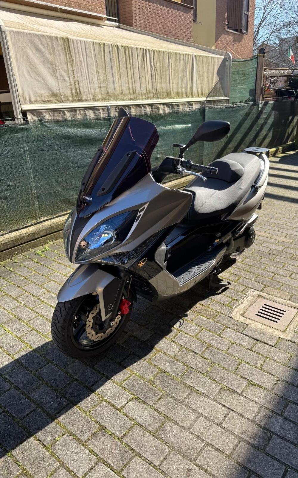 Kymco Xciting 300i R (2007 - 14) (2)