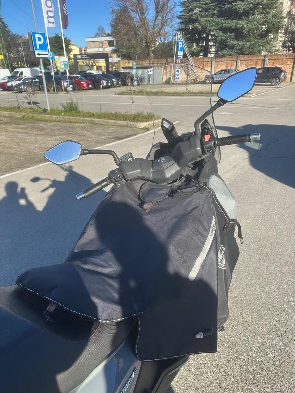 Sym Joyride 300 (2022 - 24) (7)