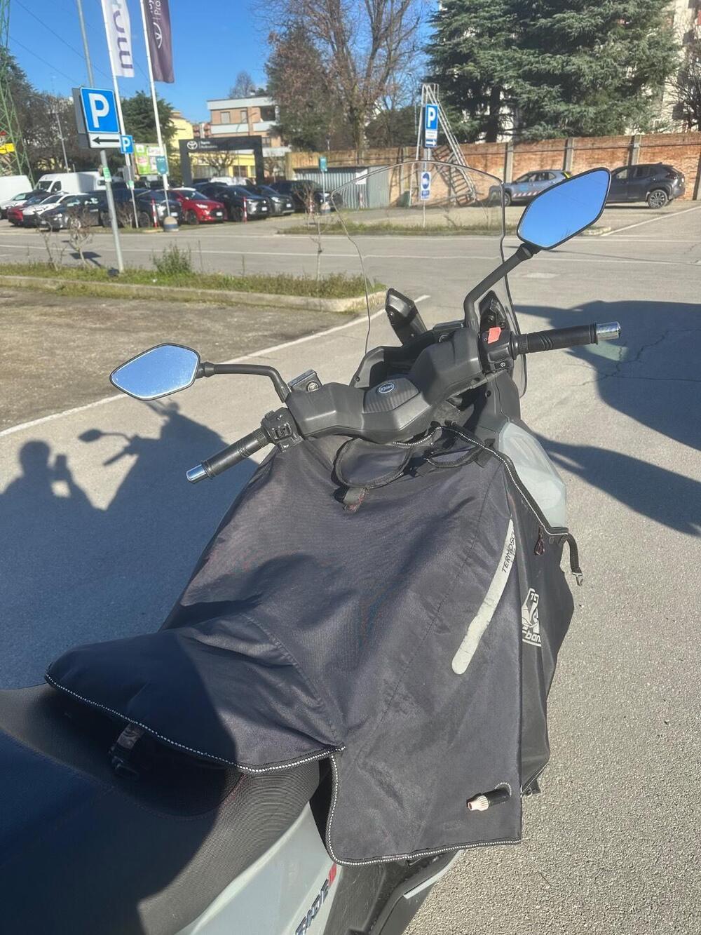 Sym Joyride 300 (2022 - 24) (8)