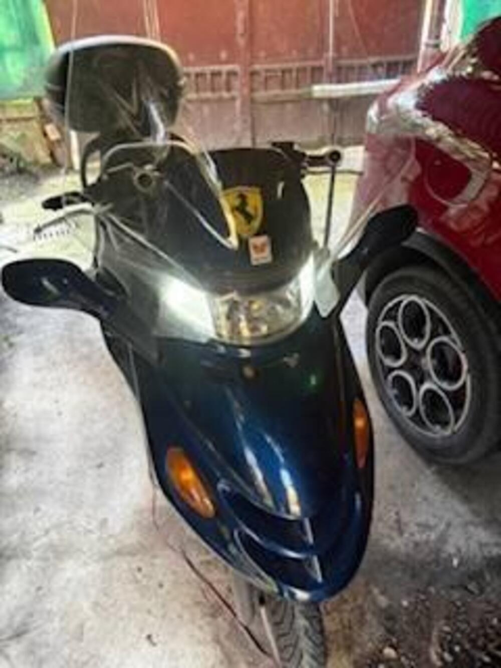 Kymco Dink 150 LX Eco (1999 - 02) (2)