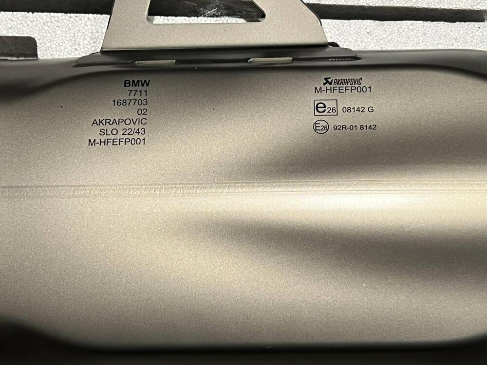 SILENZIATORE SPORT AKRAPOVIC BMW R1250 GS/ GS ADV (4)