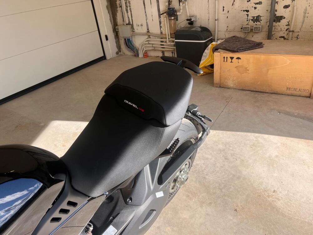 Ducati Diavel V4 (2023 - 26) (11)