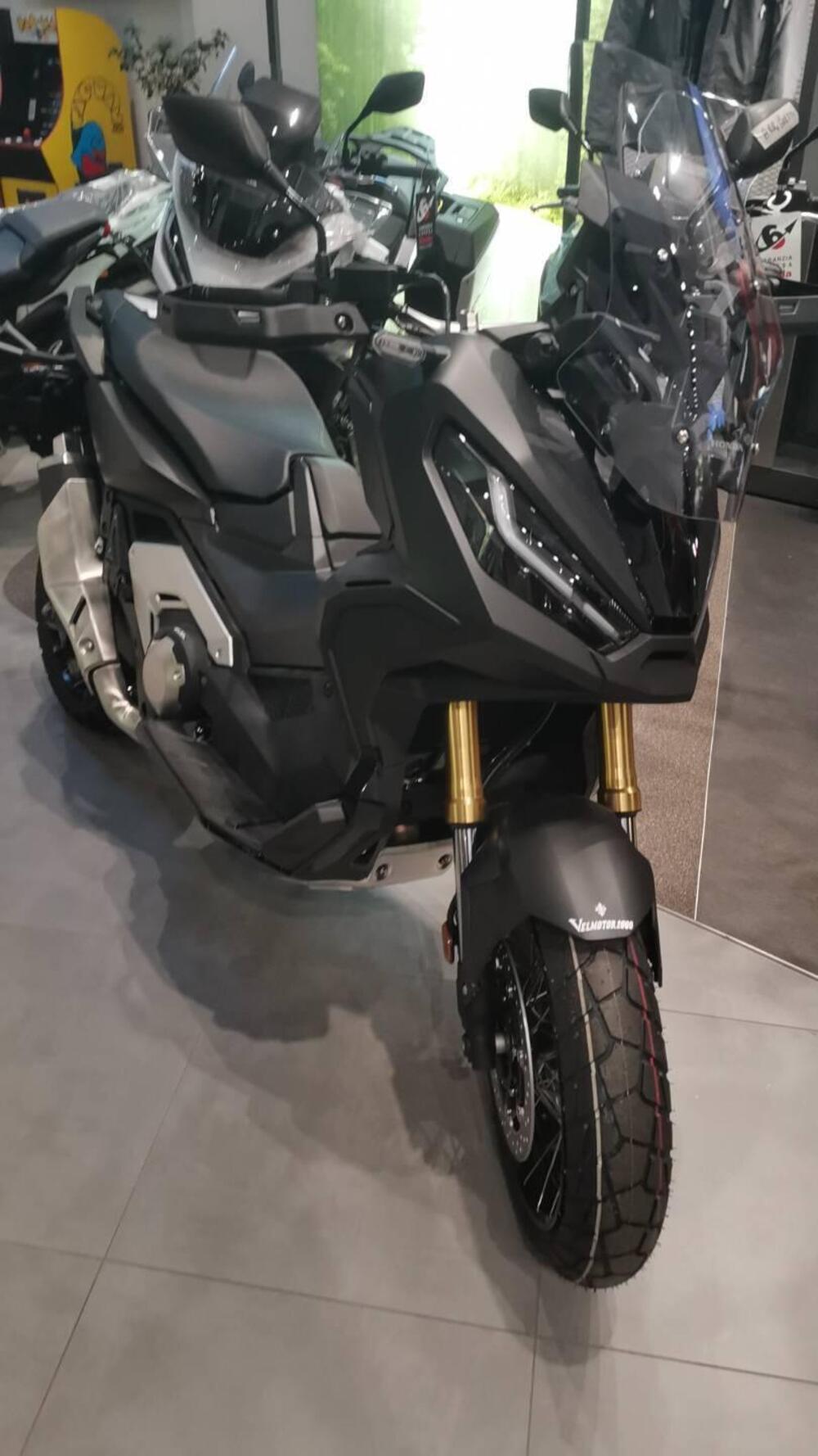 Honda X-ADV 750 DCT (2021 - 24) (2)