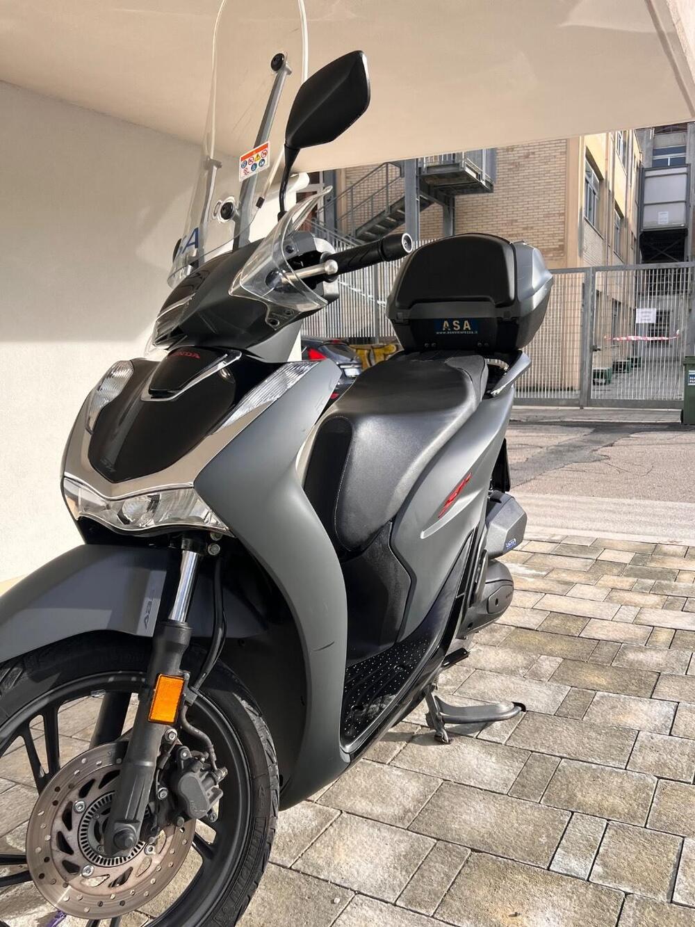 Honda SH 125i Sport (2022 - 23) (2)