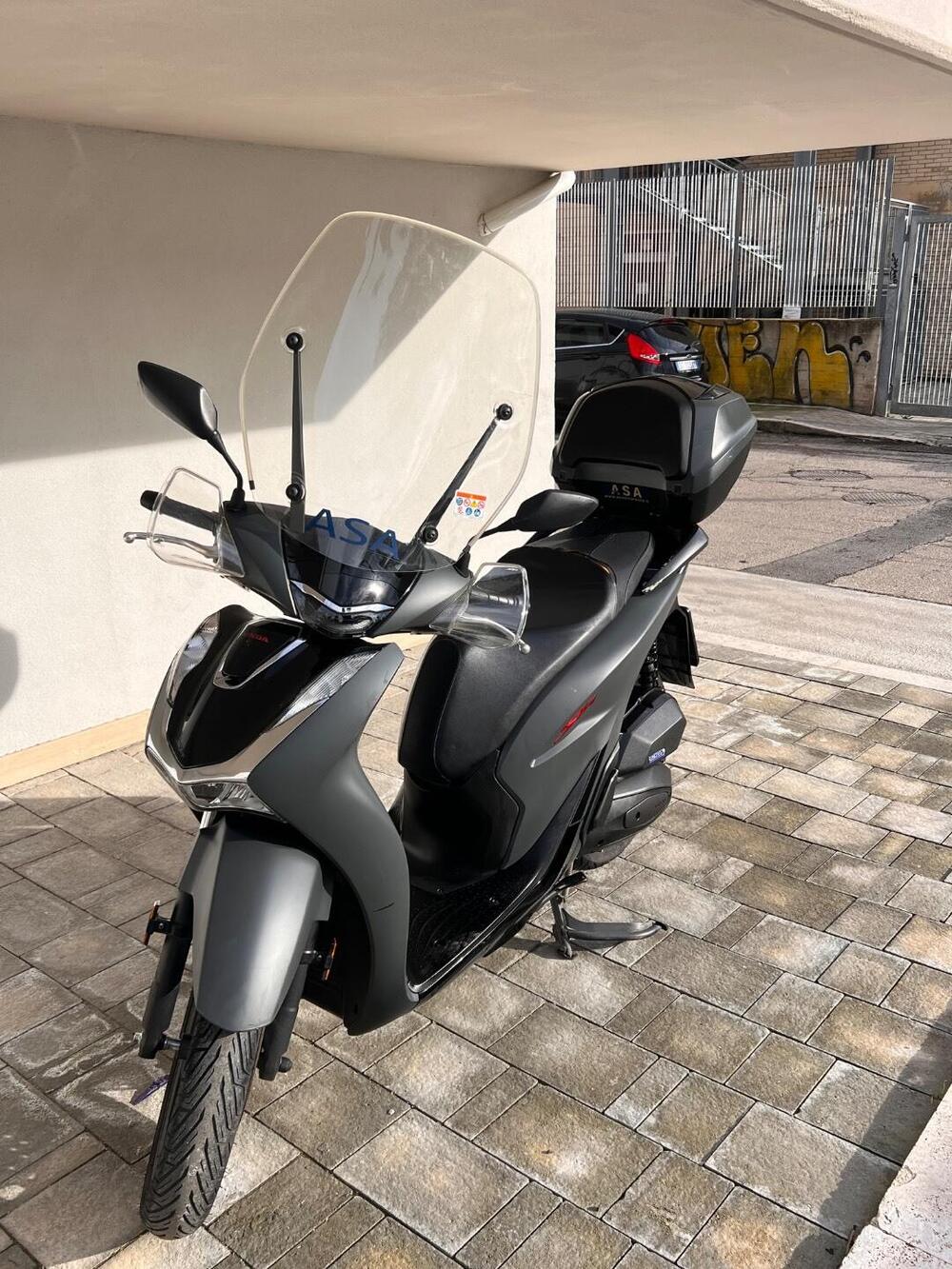 Honda SH 125i Sport (2022 - 23) (5)