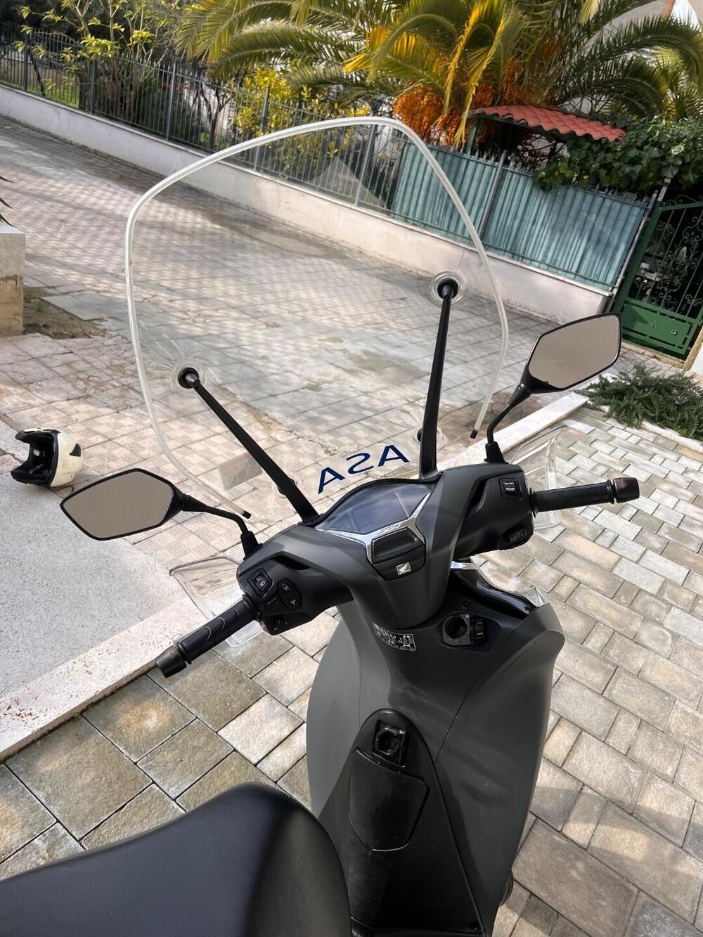 Honda SH 125i Sport (2022 - 23) (14)