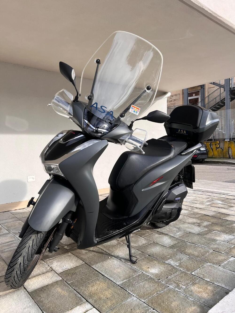 Honda SH 125i Sport (2022 - 23) (16)