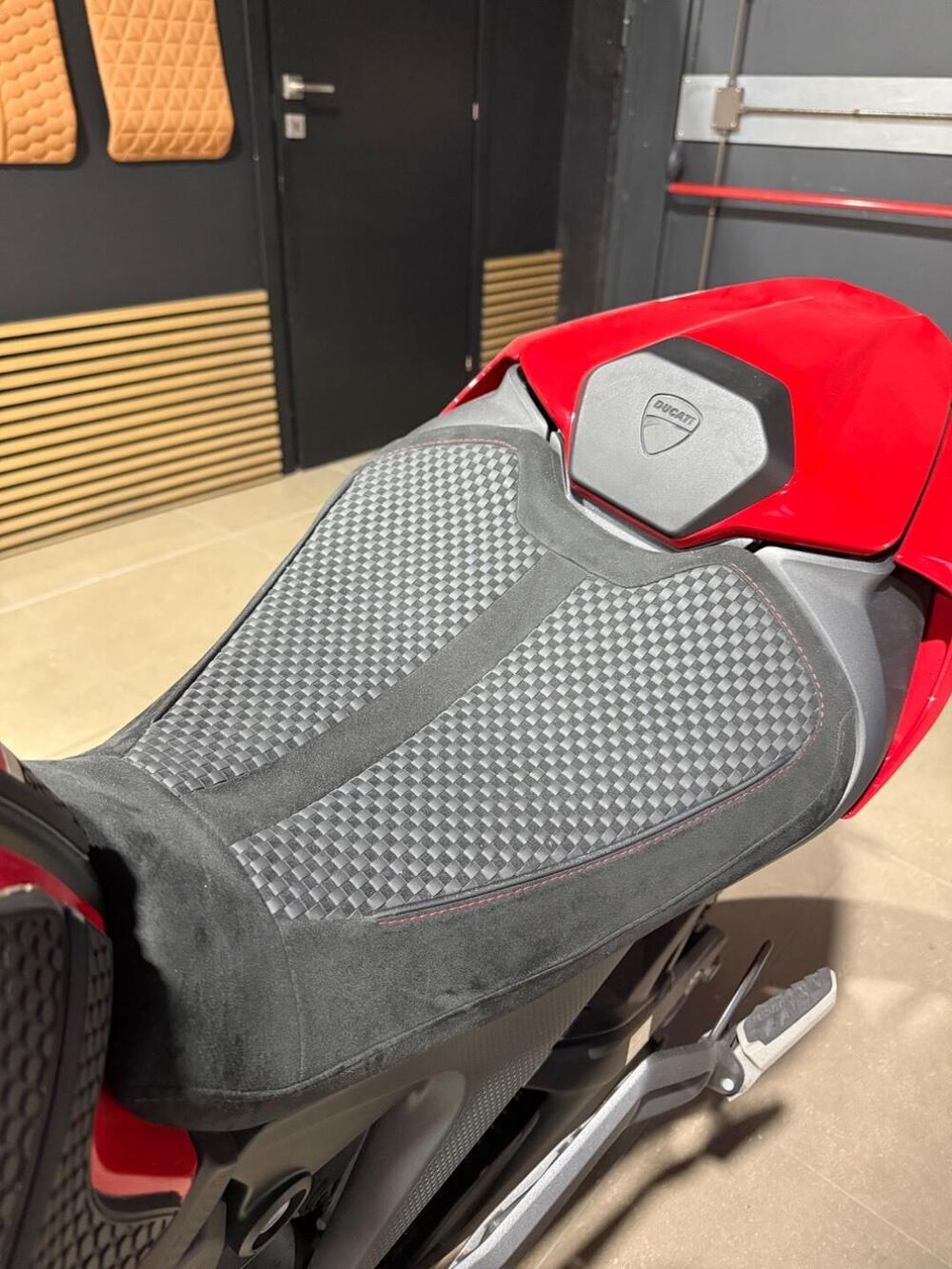 Ducati Monster 937 + (2021 - 25) (5)