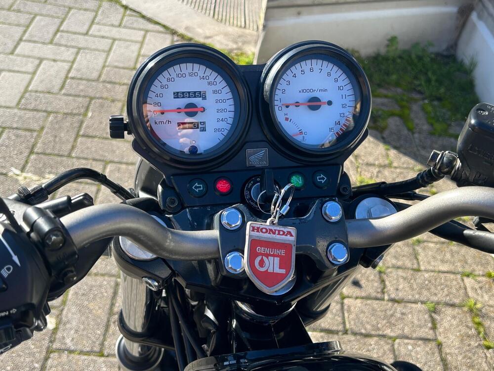 Honda Hornet 600 (2000 - 02) (17)