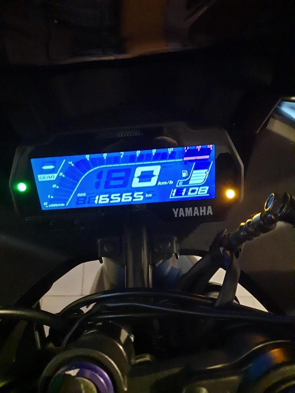 Yamaha YZF R125 (2021 - 22) (8)