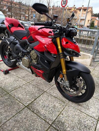 Ducati Streetfighter V4 S (2023 - 24) usata