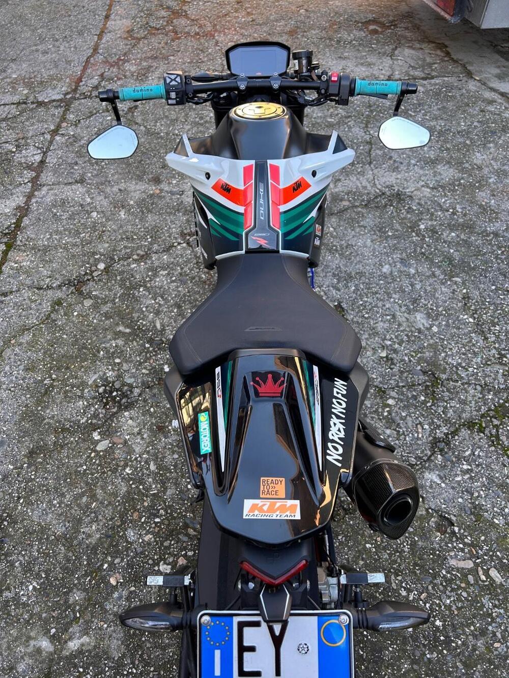 KTM 890 Duke R (2021) (4)