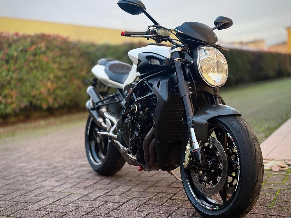 MV Agusta Brutale 920 (2011 - 12) (4)