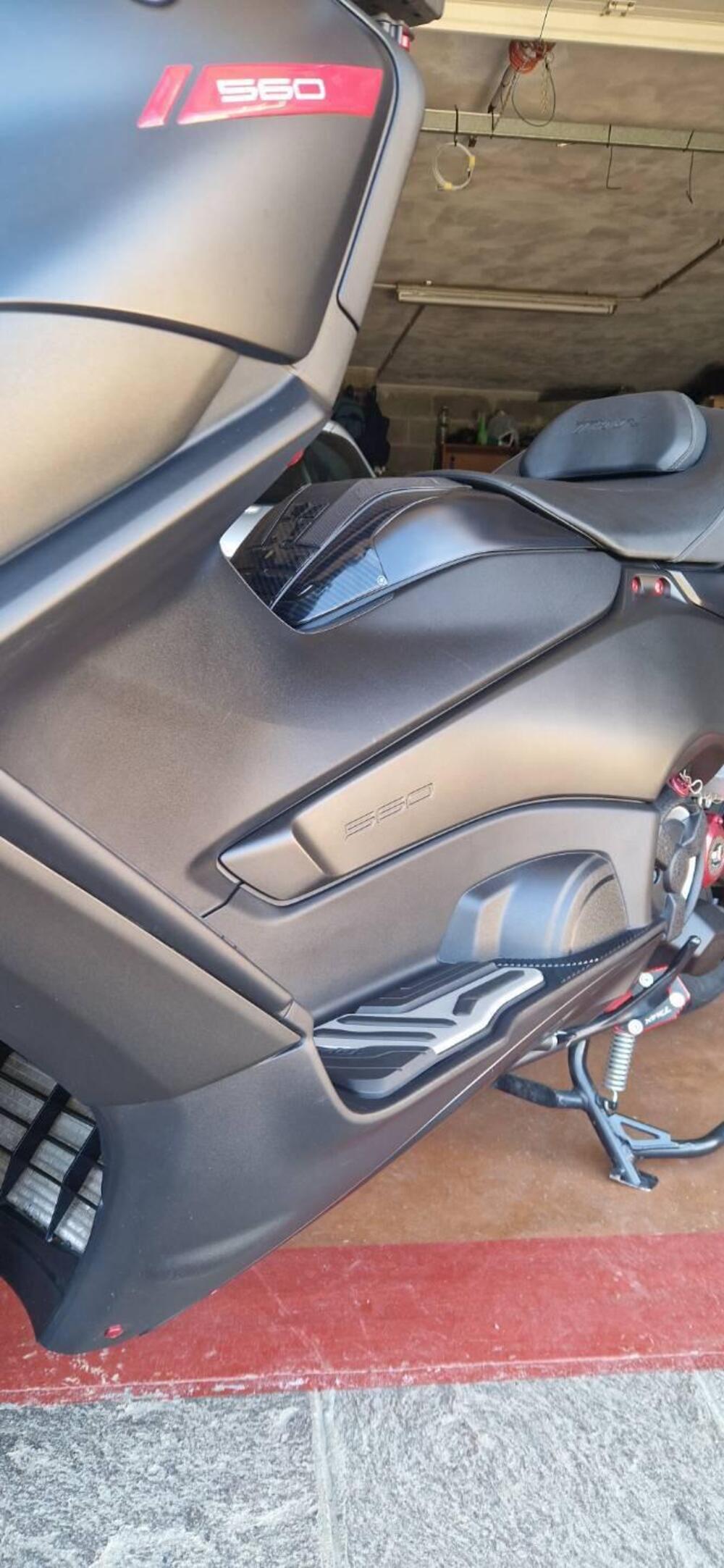 Yamaha T-Max 560 (2022 - 24) (6)