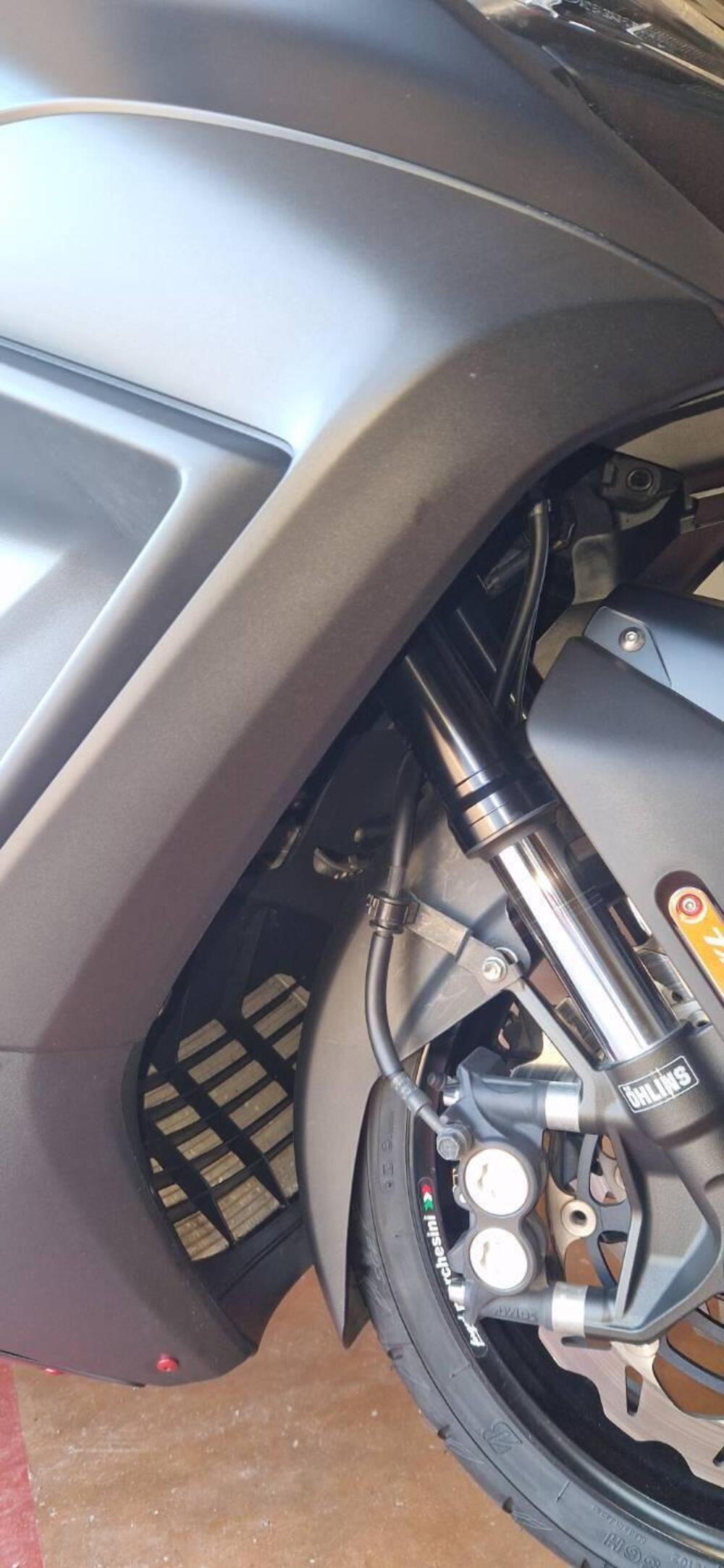 Yamaha T-Max 560 (2022 - 24) (11)