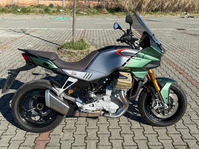 Moto Guzzi V100 Mandello S (2022 - 24) usata