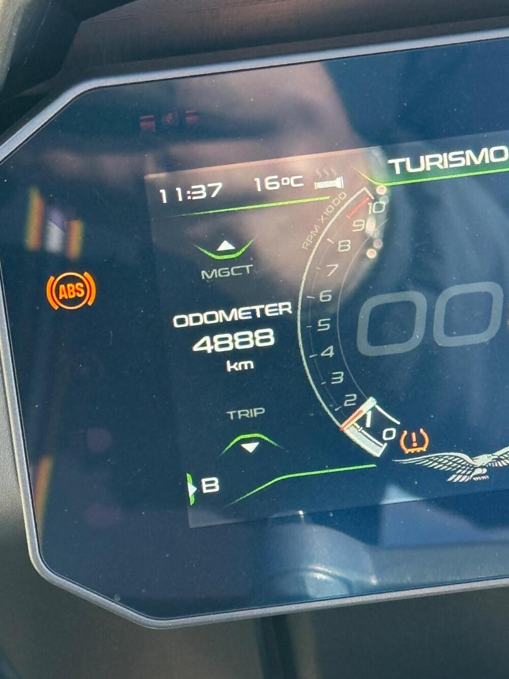 Moto Guzzi V100 Mandello S (2022 - 24) (7)