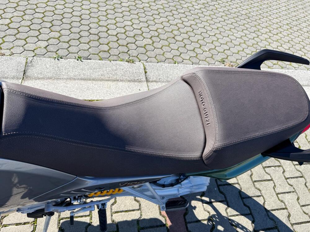 Moto Guzzi V100 Mandello S (2022 - 24) (9)