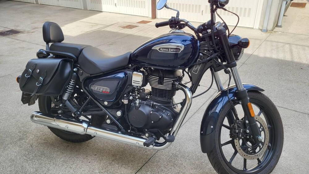 Royal Enfield Meteor 350 (2021 - 26) (2)