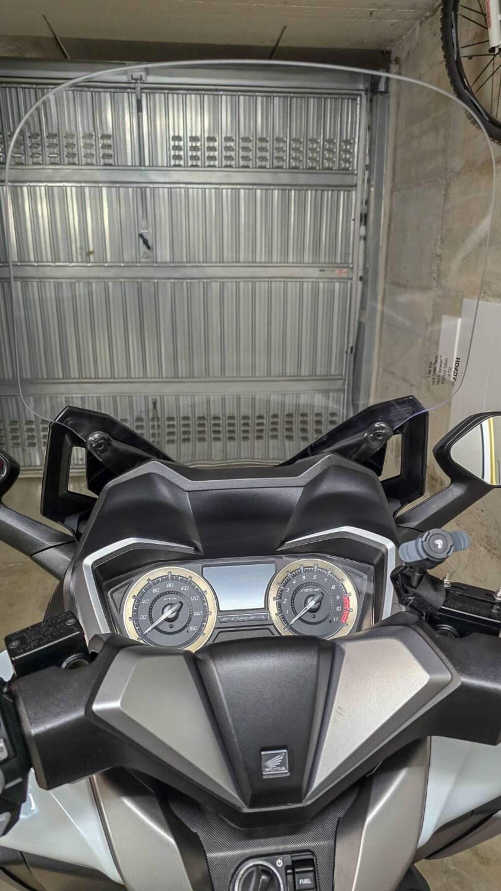 Honda Forza 350 (2022 - 24) (7)