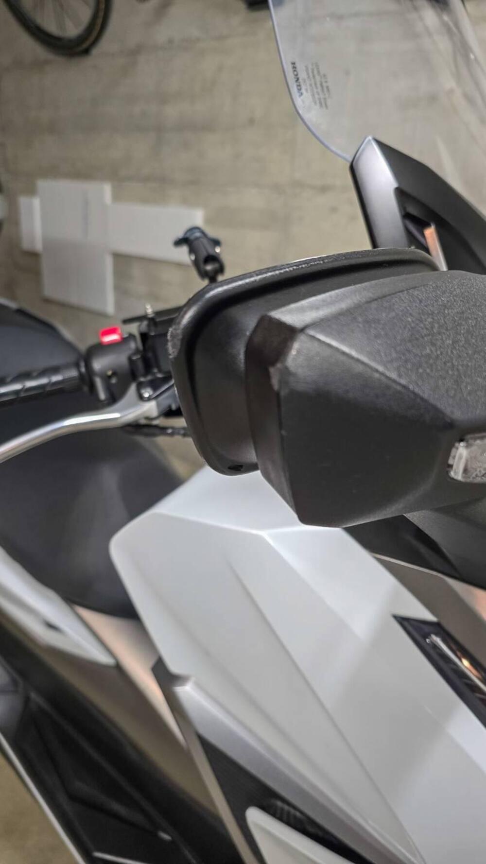 Honda Forza 350 (2022 - 24) (18)